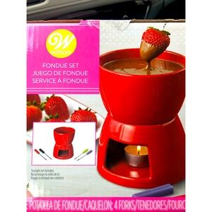 Fondue set. Never used.